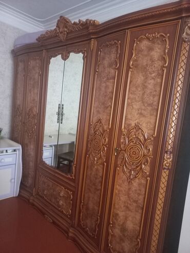 Б/у, Распашной, 6 дверей Прямой шкаф, Гардеробный шкаф, Малайзия