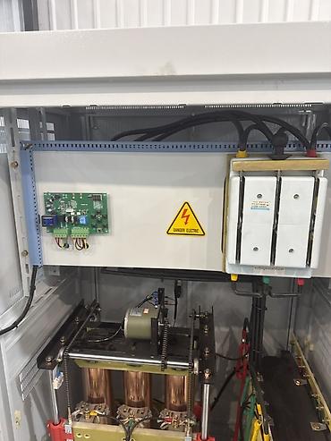 умный инкубатор: Стабилизатор напряжения, Трехфазные — 8
