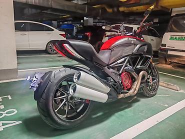 brembo gold: Ducati Diavel (чёрный матовый) — мощный крузер/родстер с фирменной — 10