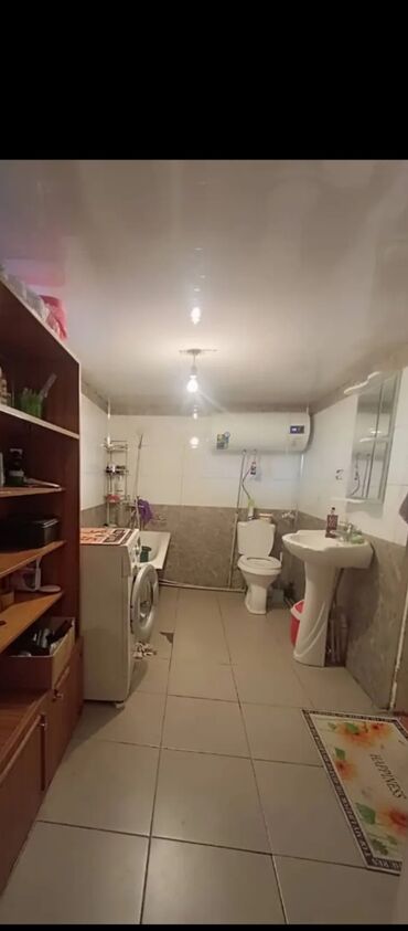 дом долгосрочная аренда: 55 м², 3 комнаты, Парковка, Сарай, Забор, огорожен