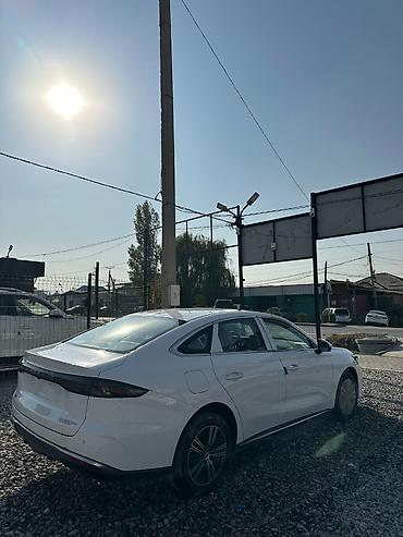 tiger auto: Geely GC6: 2025 г., 1.5 л, Гибрид, Седан — 5