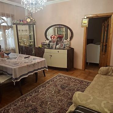6 mkr: 4 otaqlı mənzil – tam mebellə Planlaşdırma: - Geniş dəhliz, taxta — 2