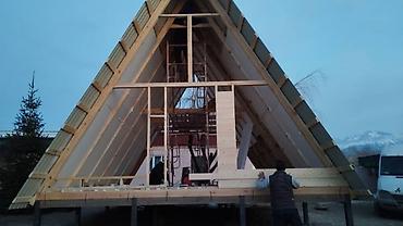 Продажа дач: A‑frame домик (треугольный “А‑образный” каркас) с панорамным — 6