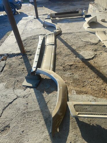 Бамперы и комплектующие: Накладка на бампер Toyota, Б/у, Оригинал — 4