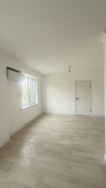 Продажа квартир: 1 комната, 32 м², Индивидуалка, 2 этаж, Евроремонт