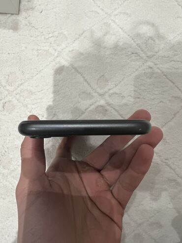 Apple iPhone: IPhone 11, 64 GB, Qara, Barmaq izi, Simsiz şarj, Face ID — 9
