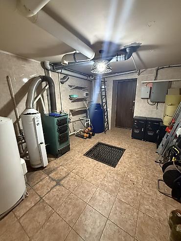 Продажа коттеджей и домов: 🏡 Срочно! Продаётся двухэтажный дом с подвальным помещением. 📐 at lalafo.kg — 22 Продажа коттеджей и домов: 🏡 Срочно! Продаётся двухэтажный дом с подвальным помещением. 📐 — 22