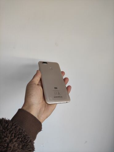 mi 8 lite qiymeti: Xiaomi Mi A1, 64 GB