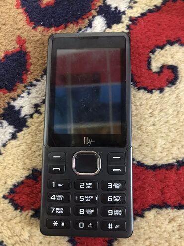 fly market телефон: Fly Z600, Б/у, 4 ГБ, цвет - Черный, 2 SIM