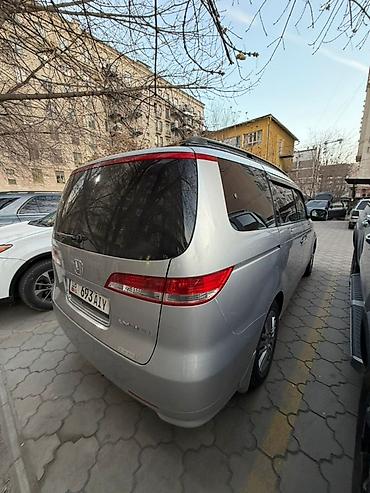 Honda: Honda Elysion: 2004 г., 2.4 л, Автомат, Газ, Минивэн — 3