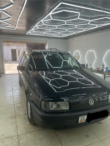 ылдам экспресс талас: Volkswagen Passat: 1990 г., 2 л, Механика, Бензин, Универсал