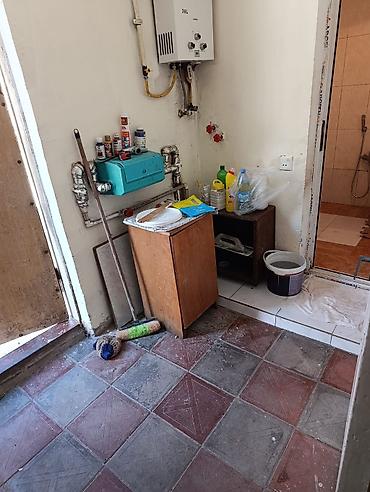 4 otaqli ev: 1 otaqlı mənzil – 36L qazla işləyən su qızdırıcısı, radiatorlu mərkəzi — 1