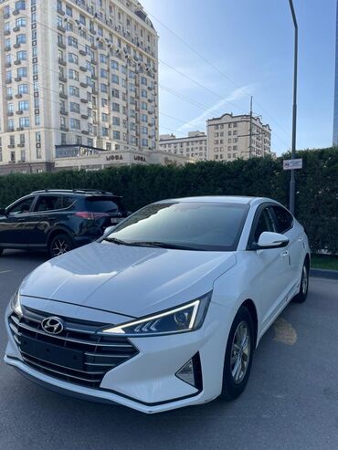 Hyundai: Hyundai Avante: 2019 г., 1.6 л, Вариатор, Бензин, Седан