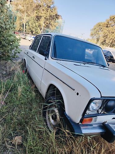 VAZ (LADA): VAZ 2106, ağ rəngli sedan Xüsusiyyətlər: - Kuzov: 4 qapılı sedan, ağ — 7