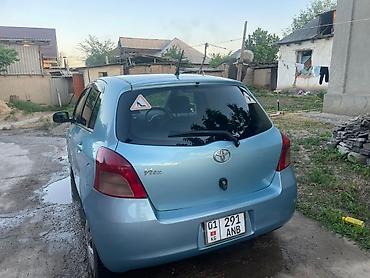 Toyota: Toyota Vitz: 2005 г., 1.3 л, Автомат, Бензин, Хэтчбэк — 5
