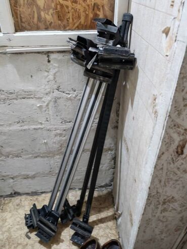 домкраты бу: Рага универсальный