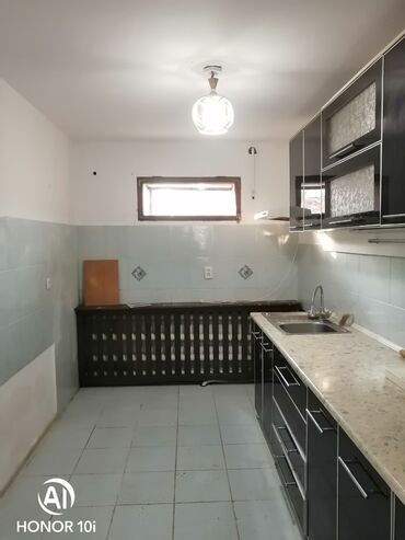 Продажа домов: Дом, 140 м², 4 комнаты, Риэлтор, Старый ремонт — 10