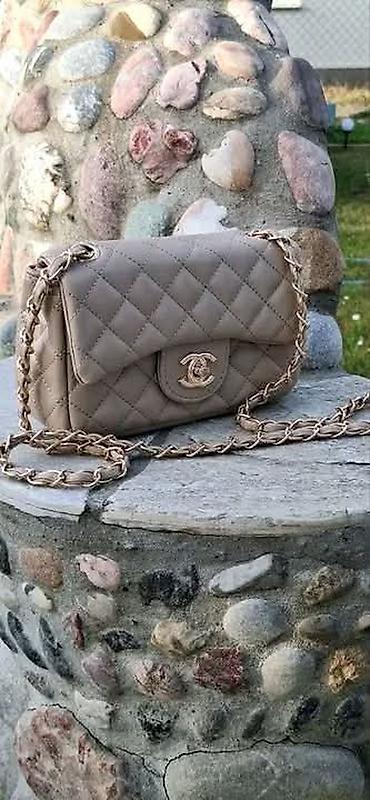 mon torbe: Chanel klasična ženska torba sa prošivenim uzorkom i lančanim kaišem A — 2