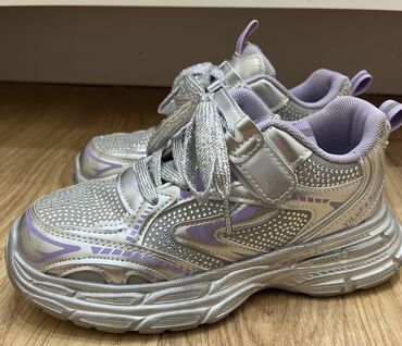 ортопедическая обувь в баку: Krossovka, Qız üçün, 35, FLO lalafo.az -da ортопедическая обувь в баку: Krossovka, Qız üçün, 35, FLO