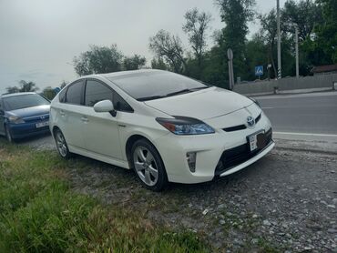 Toyota: Toyota Prius: 2013 г., 1.8 л, Вариатор, Гибрид, Хетчбек