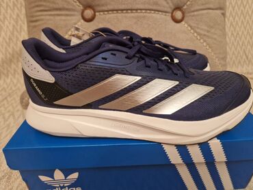 костюмы в баку: Продам оригинальные кроссовки ADIDAS. Заказывали из Америки. Ошиблись