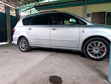 a8 d2: Toyota Avensis Verso: 2006 г., 2.2 л, Механика, Минивэн — 6