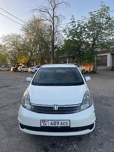 Продажа авто: Toyota Isis: 2004 г., 1.8 л, Автомат, Бензин, Минивэн — 4