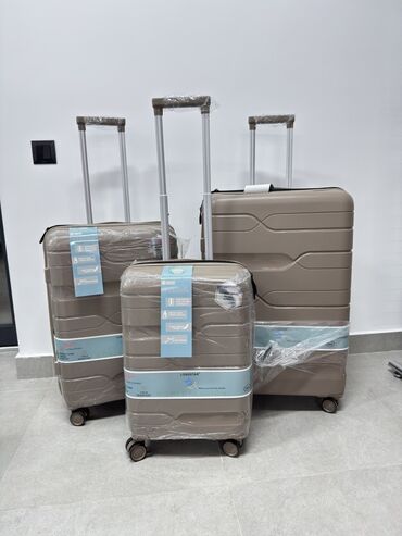 Чемоданы: Чемоданы гелевые, маленький размер ручная кладь, 22см 📍ул — 13