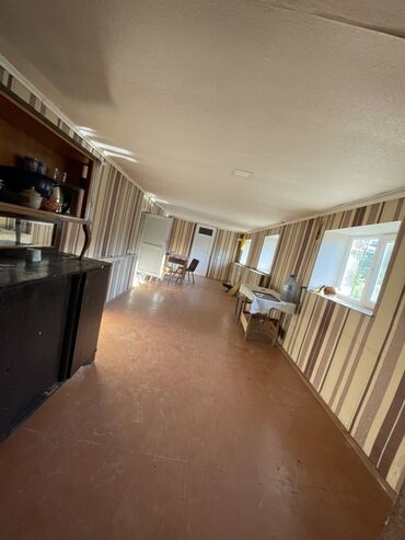 Həyət evləri və villaların satışı: Goygol rayonu Awigli kendi 1 ci perevaldan 50 metr awagi. Ev 2 — 6