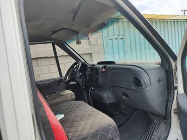 машина ашервы: Ford Transit: 2001 г., 2 л, Механика, Дизель, Бус