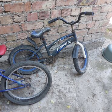 Другие товары для детей: Велосипеды б/у нужно шины поменять большой 1500с маленький 1000с