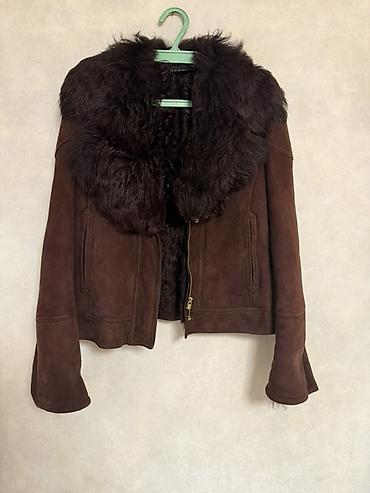 Gucci qadın gödəkçə - Material: tünd qəhvəyi rəngdə zamşa (xaric) və