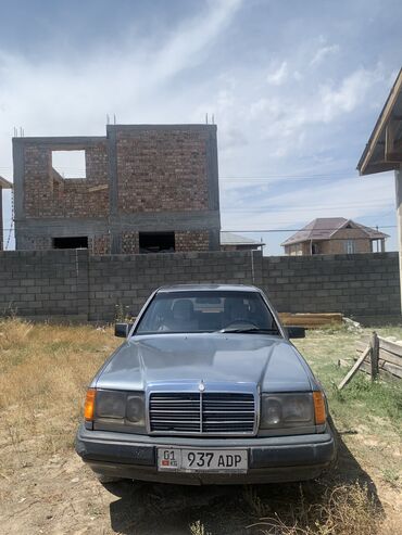 самые дешёвые авто: Mercedes-Benz E-Class: 1987 г., 2.3 л, Механика, Бензин, Седан