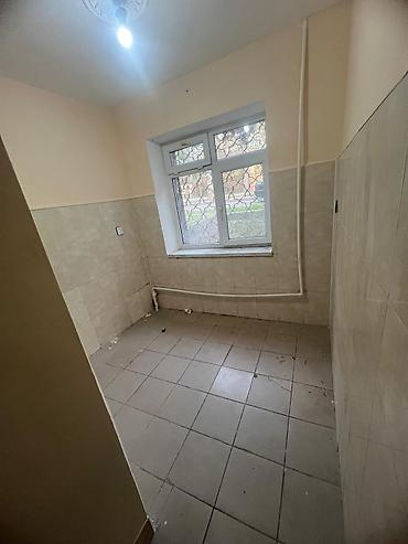 office: Obyekt – yarızirzəmi səviyyəsində ayrıca girişli sahə - Planlaşdırma — 1