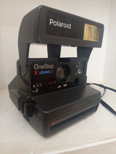 Fotokameralar: Polaroid OneStep CloseUp ani fotoaparatı.Polaroid 600lər satisda cox