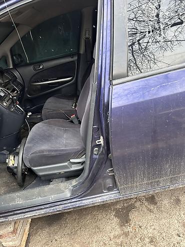 Honda: Honda Stream: 2002 г., 1.7 л, Автомат, Бензин — 2