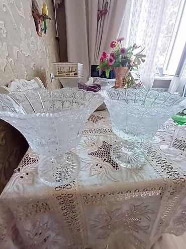 salat qablari: Şüşə qab dəsti – 2 ədəd - Material: qalın şüşə/kristal tipli - Forma — 1