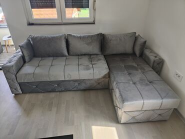 Ugaone garniture: Ugaona garnitura "Marsej" Krajnjih dimenzija 250x160x (moguca — 4