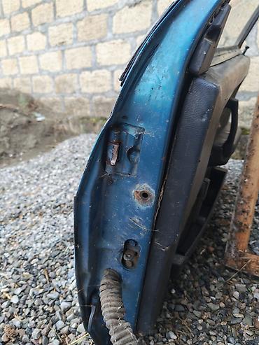 prius oyuncaq masin: Satılır: 015 qapısı (ön sağ tərəf) - Rəng: mavi - Tam komplekt — 5