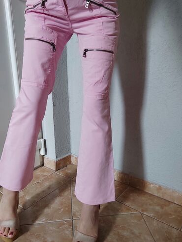 Pantalone: Guess puder roze,nove,s,7/8 — 9