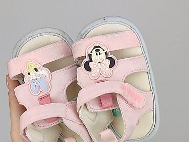 white widow bluza: Buciki niemowlęce, Disney Baby, 19, stan - Bardzo dobry — 6