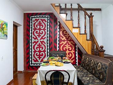 Аренда отелей и хостелов: Хостел хостел Бишкек 24/7 | Арзан, таза, Wi-Fi менен ☀️ Bozui Hostel — 2