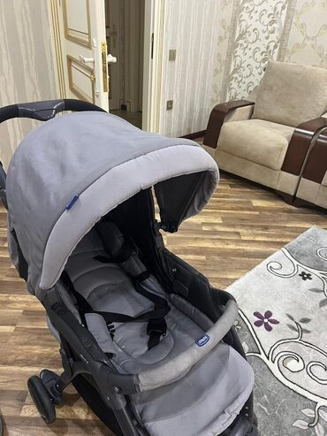 usaq onlukleri: Klassik gəzinti arabası, Chicco, Yaş: 6-12 ay