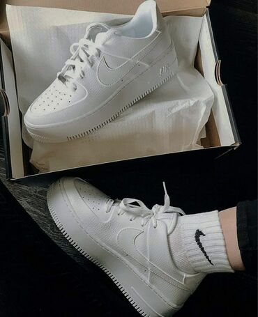 Кроссовки и спортивная обувь: Nike air Force 1 размеры с 36 по 44 по всем вопросам обращайтесь в