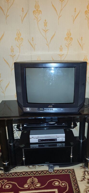 kiçik televizor: İşlənmiş Televizor JVC Ünvandan götürmə