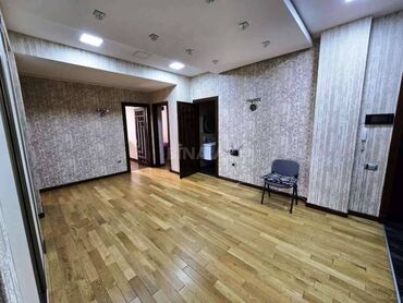 Uzunmüddətli kirayə mənzillər: Nəsimi Rayonu 28 May Metrosu Fərəh Mtk 4 otaq. Mərtəbə - 22/15 Otaq — 14