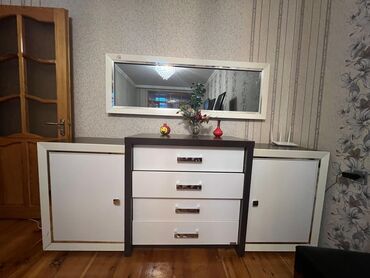 Sifarişlə dolablar: İşlənmiş, Güzgülü