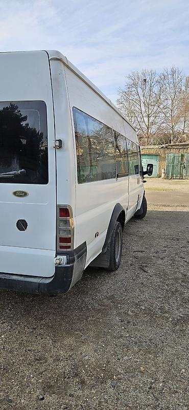 panorama 2007: Ford Transit: 2.4 l | 2007 il 36978 km Mikroavtobus — 4