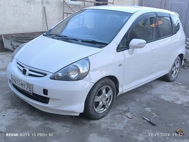 матор сивик: Honda Fit: 2005 г., 1.3 л, Вариатор, Бензин, Хэтчбэк