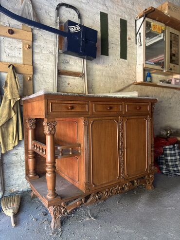 Antique Display Cabinets: Antique Display Cabinets